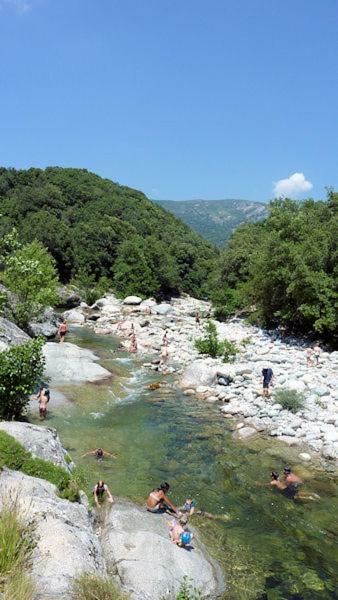 Maison De Vacances Renno Екстериор снимка